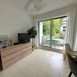 A : A 50m, Terrasse, Parking, Wifi, 4 Pers - Fr-1-474-266 Lägenhet